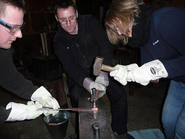 Trauring-Schmiedekurs Brautpaar 5 Bild 2