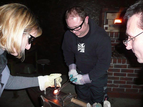 Trauring-Schmiedekurs Brautpaar 3 Bild 3