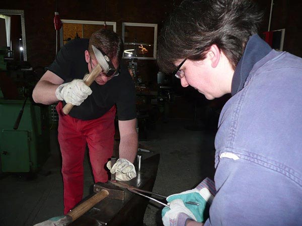 Trauring-Schmiedekurs Brautpaar 7 Bild 1